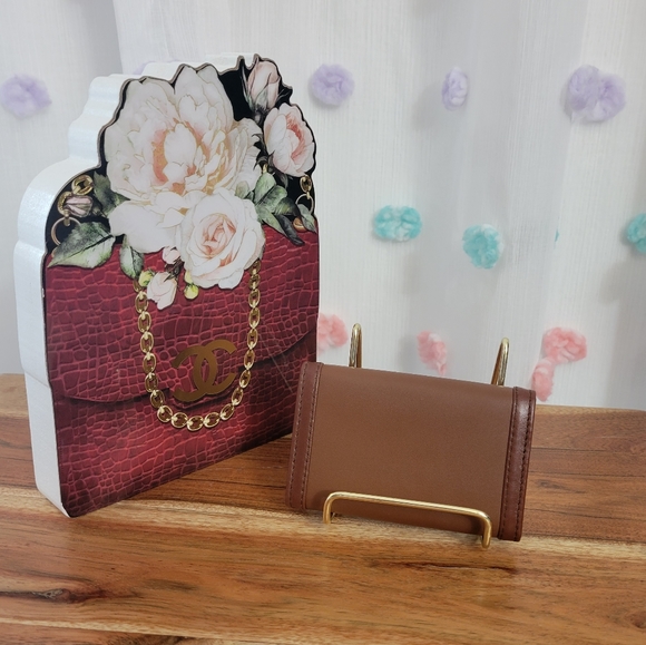 Authentic Christian Dior 6 Ring Key Holder - Picture 3 of 9